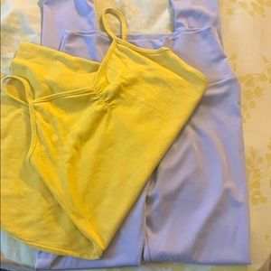 leggings and tank top shirt